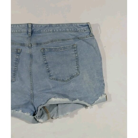 Torrid Mid Rise Mid Jean Shorts Cutoffs Size 22 Light Wash Vintage Stretch - Picture 8 of 9